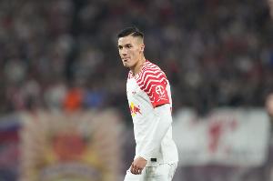 记者：不愿支付超7000万欧，阿森纳在等待莱比锡主动推销塞斯科